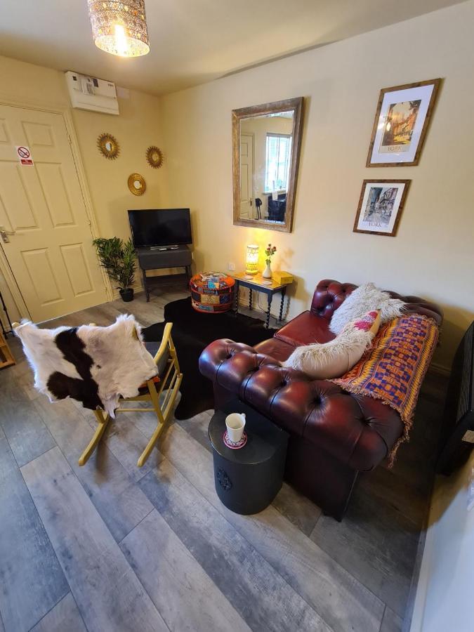 The Shambles By Spires Accommodation A Boho Styled Place To Stay Just 3 Miles From Birches Valley Visitors Centre Cannock Chase 鹿格勒 外观 照片